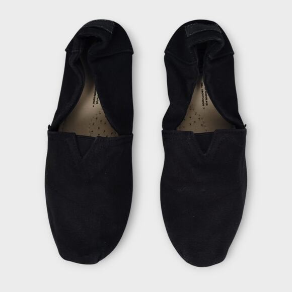 Toms Classic Canvas Slip On Shoe Size W 6.5 Black Minimalist Comfort Travel Chic - Picture 3 of 8